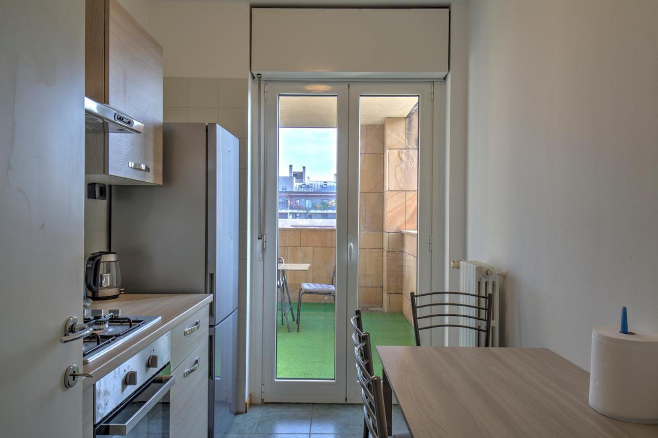 Splendida Terrazza Su Arcimboldi - Milano Bicocca Apartamento Exterior foto