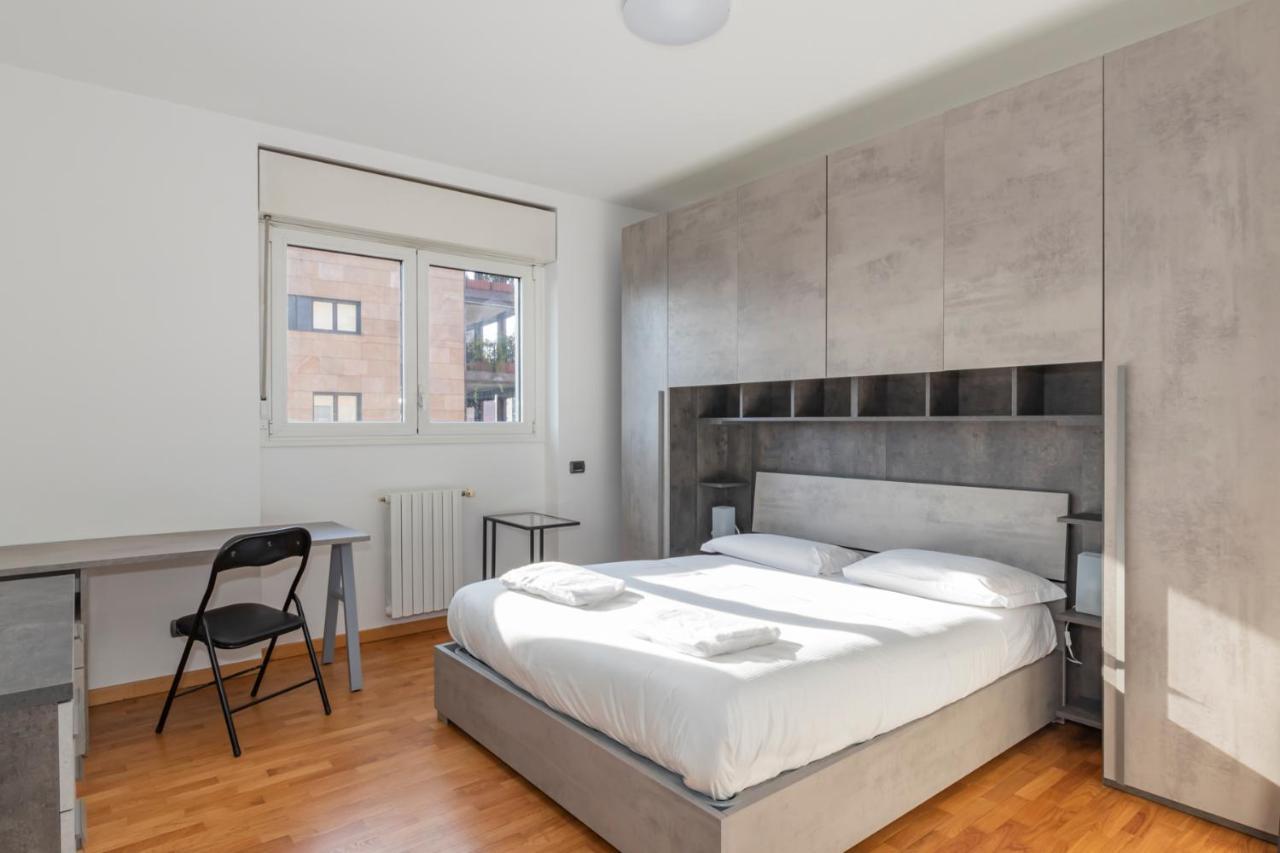 Splendida Terrazza Su Arcimboldi - Milano Bicocca Apartamento Exterior foto
