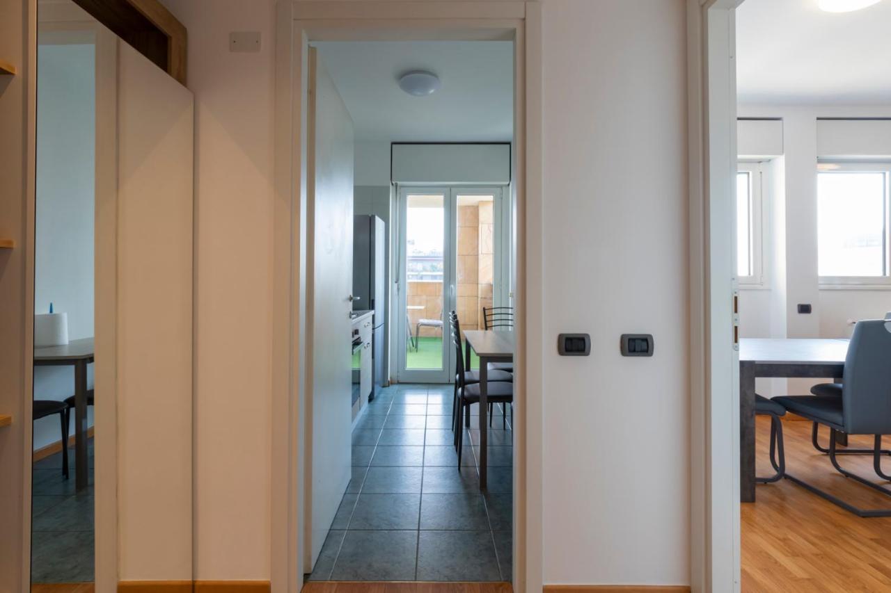 Splendida Terrazza Su Arcimboldi - Milano Bicocca Apartamento Exterior foto